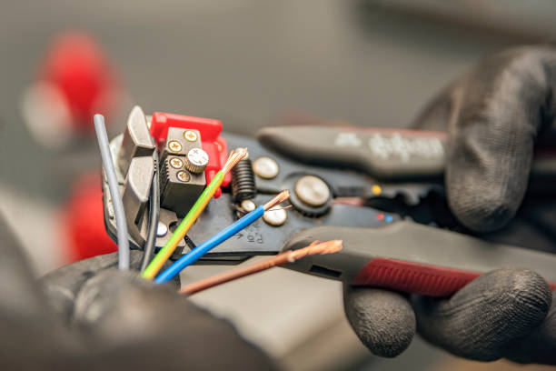 Best Affordable Emergency Electrician  in Rib Mountain, WI